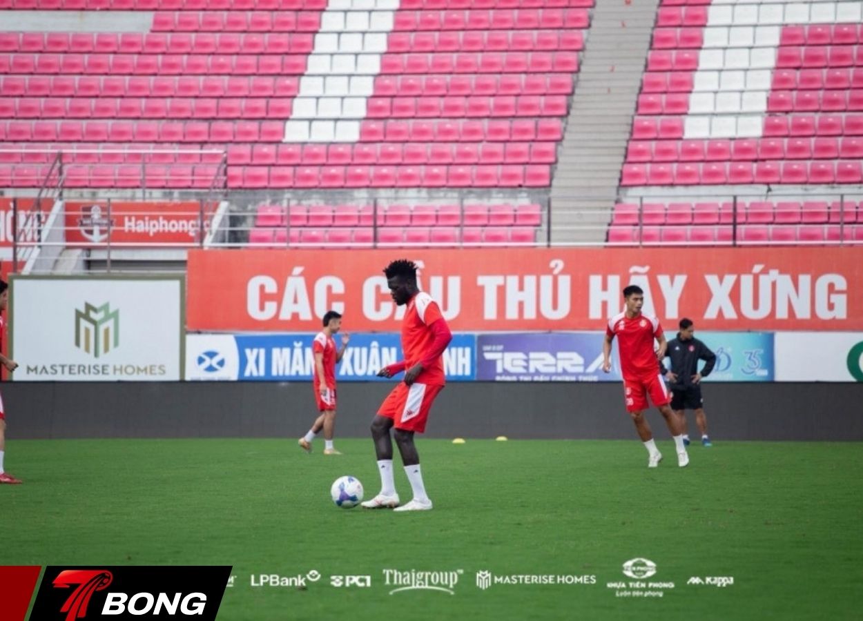 Hành trình chinh phục 11 danh hiệu quốc nội của quái thú người Uganda